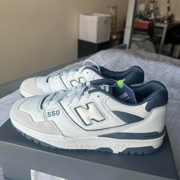Brand new New Balance 550s in White with Vintage Indigo (2023) - Picture 2 of 3